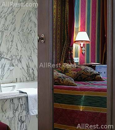Hotel Chambiges Elysees 15